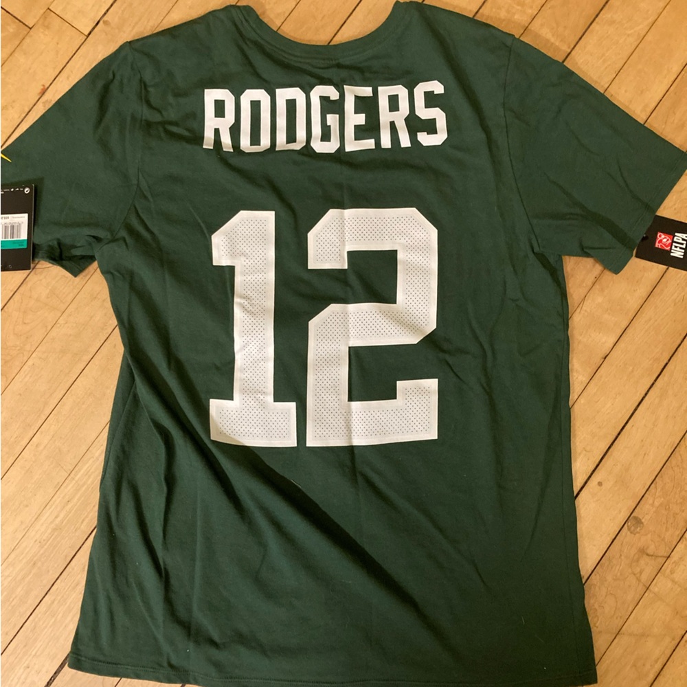 Nike Aaron Rodgers T circa 2016